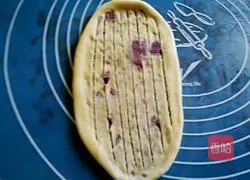 Purple Sweet Potato Pattern Bread Recipe Illustration 7