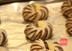 Illustration of how to make bean paste ring bread 10