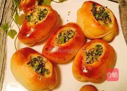 Illustration of how to make borscht bread 12