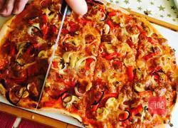 Illustration of German Crispy Crust Pizza 12