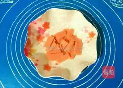 Illustration of how to make meat floss and ham rolls 14