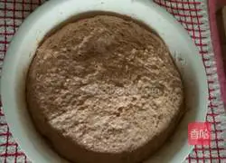 Illustration of how to make handmade whole wheat bread 4