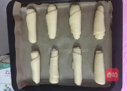 Illustration of how to make green onion cheese bread 6