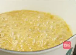 Illustration of how to make caramel nut tart with egg tart crust 3