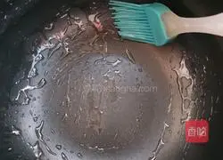 Illustration of how to make rice cooker bread 16