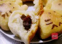 Illustration of how to make light cream Totoro bread 13