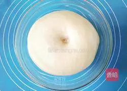 Fancy Bean Paste Bread - Sunflower Recipe Illustration 5