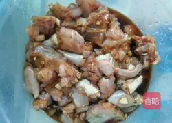 Illustration of how to make spicy bullfrog 1