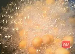 Illustration of how to make hollow glass meatballs 8