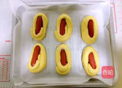 Illustration of how to make wheat germ hot dog buns 8