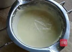 Illustration of how to make cake roll cheese mousse (six inches) 9