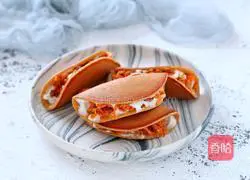 Illustration of how to make fried meat floss cake 8