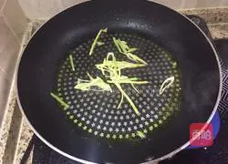 Illustration of how to make old-fashioned pot-wrapped pork 7