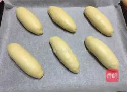 Illustration of how to make meat floss bread 14