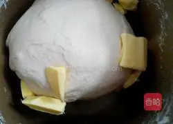 Illustration of how to make ham bread 2