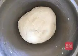 Illustration of how to make light butter bread 1