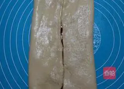 Illustration of how to make cream cranberry layer buns 9