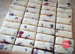 Cranberry Peanut Cow Illustration of how to make rolled sugar 9