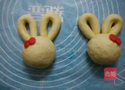 Illustration of how to make rabbit bread 7