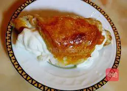 Illustration of how to make butter croissants 8