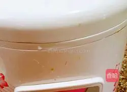 Illustration of how to make meat floss porridge 4