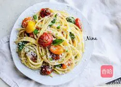 Illustration of how to make garlic pasta with roasted cherry tomatoes 7