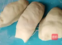 Illustration of how to make flower-shaped bean paste bread 4