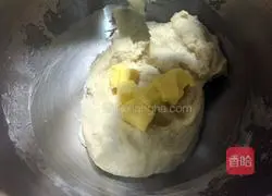 Illustration of how to make Hawaiian bread 4