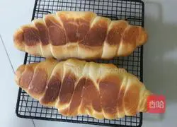 Illustration of how to make borscht bread 18