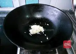 Illustration of how to make stir-fried shrimps and rapeseed 4