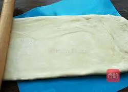 Illustration of how to make croissants 14