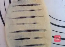 Illustration of how to make bean paste bread 7