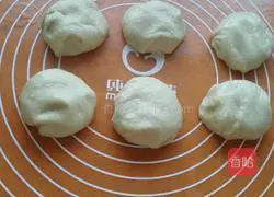 Custard Banana Floss Bread Recipe Illustration 8