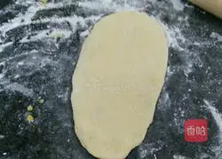 Illustration of how to make Chinese coconut bread 6