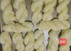 Coconut Twist Bread Recipe Illustration 15