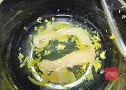 Illustration of how to make breaded chicken tenders 4