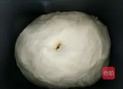 Illustration of how to make butter bean paste buns 6