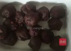 Illustration of how to make flower bean paste bread 8