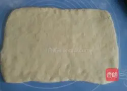 Illustration of how to make croissants 6