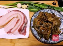 Illustration of how to make twice-cooked pork with salt vegetables 1