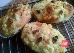 Illustration of how to make coconut raisin soaked whole wheat bread 9