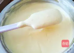 Illustration of how to make baby rice noodle latte art chiffon (8 inches) 13