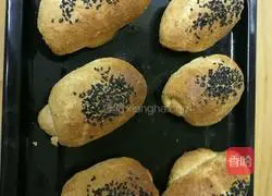 Illustration of making homemade whole wheat bread 14