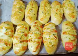 Illustration of how to make green onion cheese bread (pork floss stuffing) 14