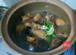 Illustration of how to make sauced pig trotters 7