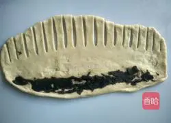 Coconut Caterpillar Bread Recipe Illustration 9