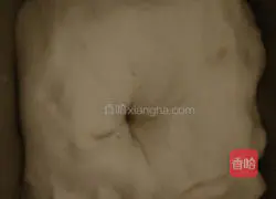 Illustration of how to make leaf bean paste bread 8