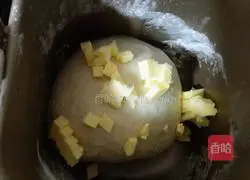Illustration of how to make ham bread 3