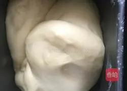 Illustration of how to make condensed milk buns 6