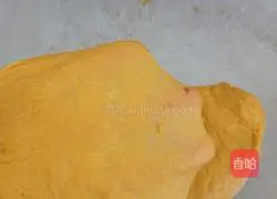 Illustration of how to make hand-shredded bread with pumpkin and bean paste 1